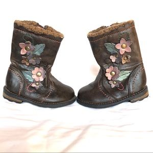 Circo Size 5 Toddler Brown Flower Fashion Boots